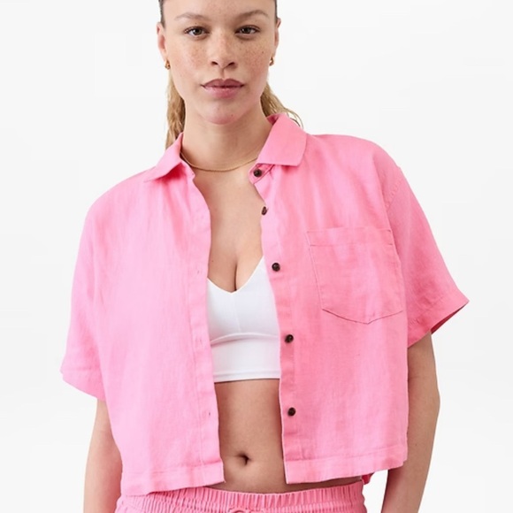Athleta Tops - Athleta Vibrant Pink Short Sleeve Shirt women size S